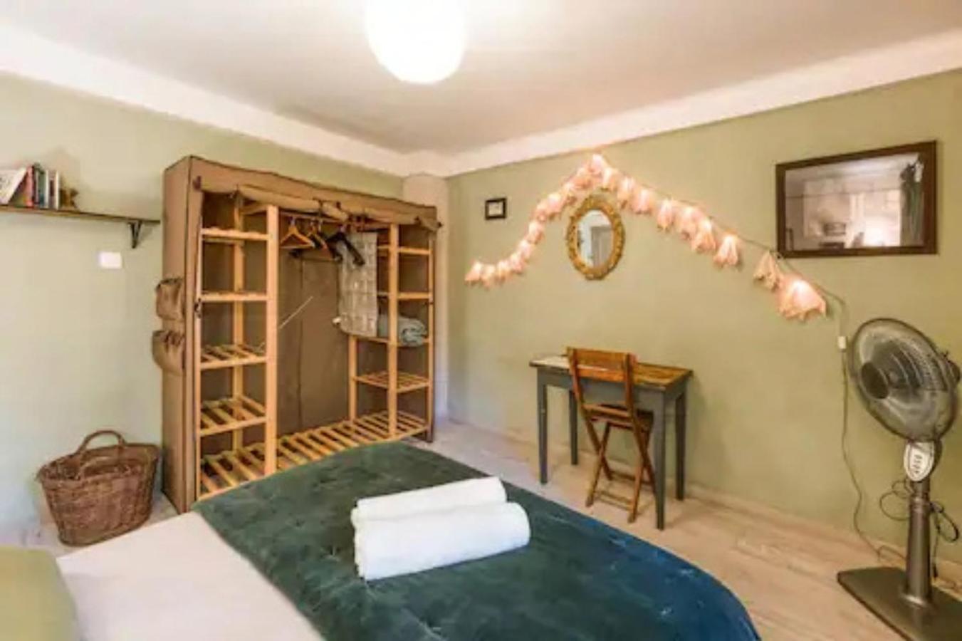 Appartement Complet Ou 2 Chambres De Charme En Centre-Ville Arles Eksteriør billede